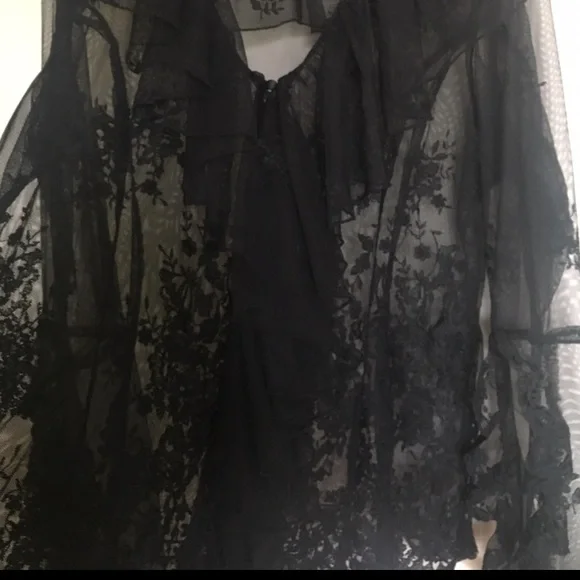 Elegant Black Lace Blouse XL - Picture 8 of 8